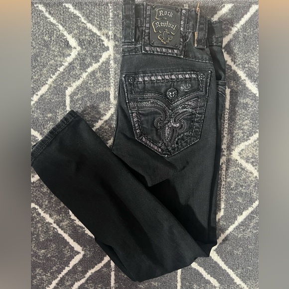 Mens Rock revival’s size 29